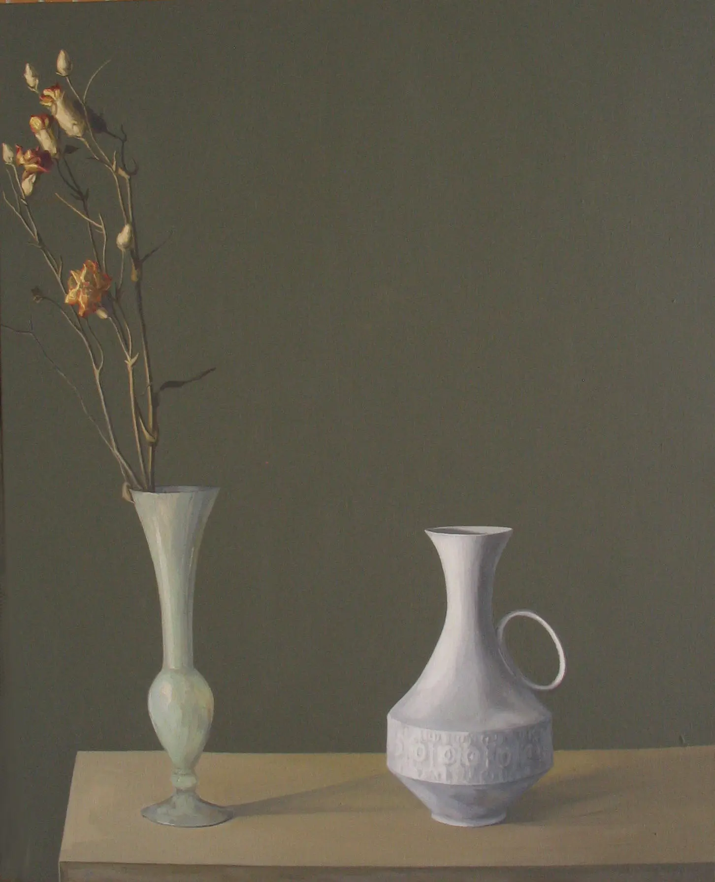 Flores y botella blanca, 2006. Óleo sobre lienzo, 81 x 65 cm